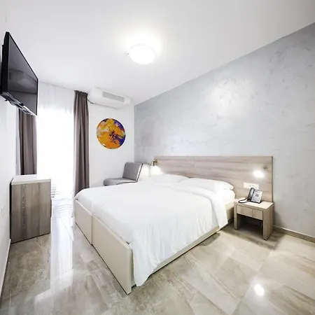 Lucija Hotel