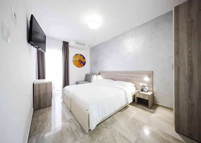 Lucija Otel