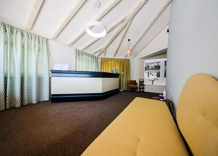 Otel Lucija 4*