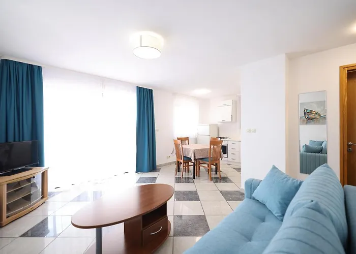 Otel Lucija