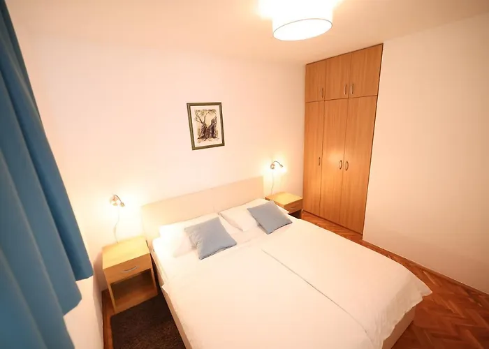 Lucija 4*