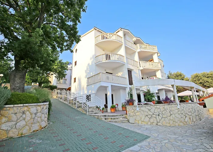 Lucija Otel