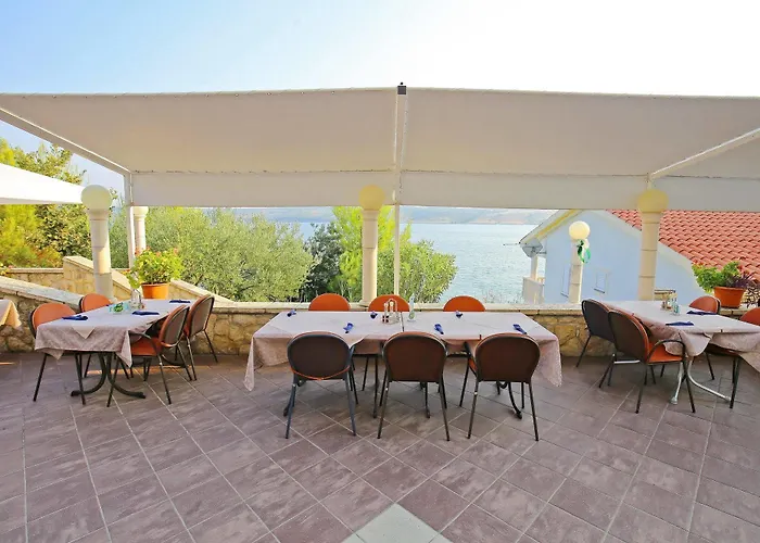 Otel Lucija