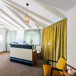 Otel Lucija