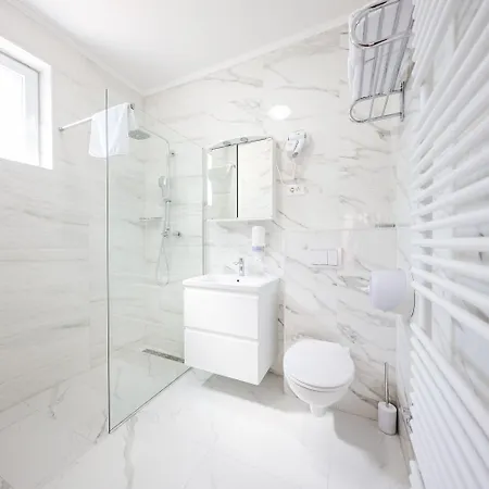 ホテル Lucija ポセダリェ