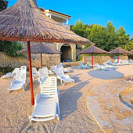 Hotel Lucija 4*