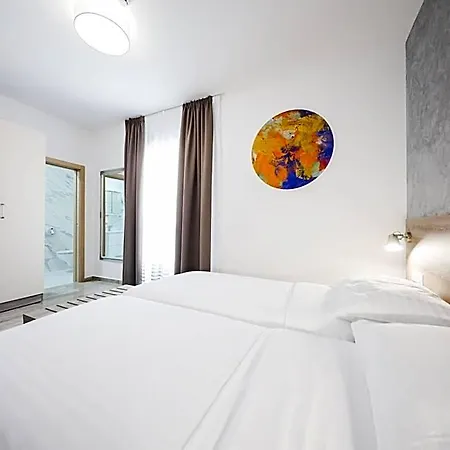 Lucija Hotel