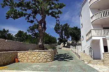 Hotell Lucija 4*
