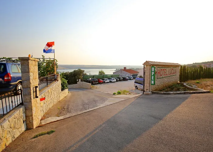 Lucija Отель Поседарье